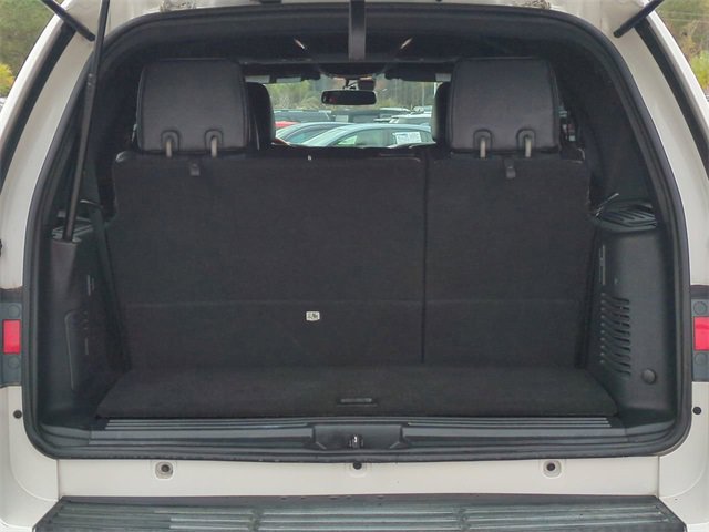 Used 2016 Lincoln Navigator Select image 13
