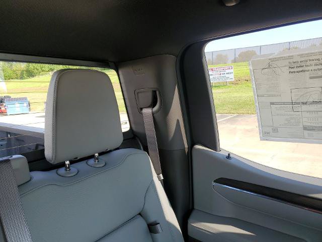 New 2026 GMC Sierra 1500 SLT w/ SLT Premium Plus Package AWD/4WD image 15