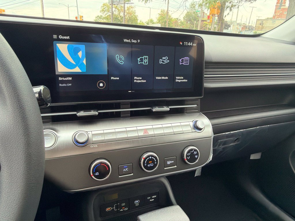 New 2027 Hyundai Kona SE AWD/4WD image 19