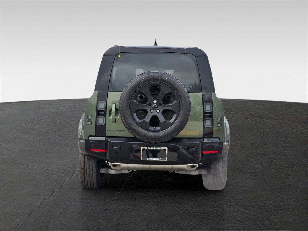 New 2026 Land Rover Defender 110 X-Dynamic SE image 5