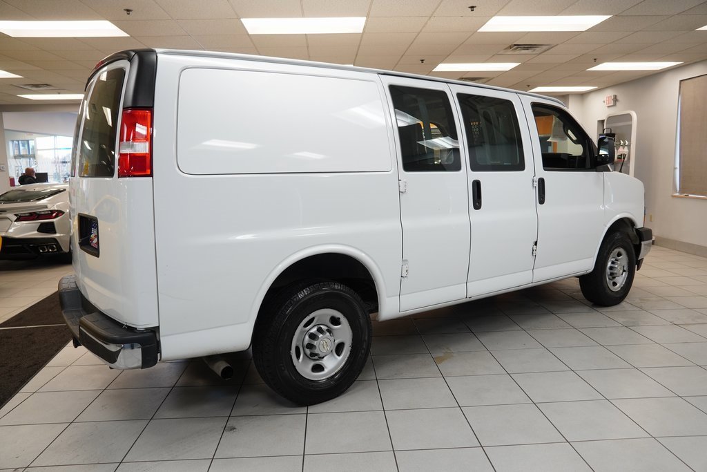 Used 2021 Chevrolet Express 2500 w/ Driver Convenience Package image 13