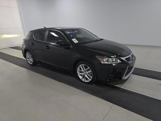 Used 2015 Lexus CT 200h w/ Navigation Package FWD image 3