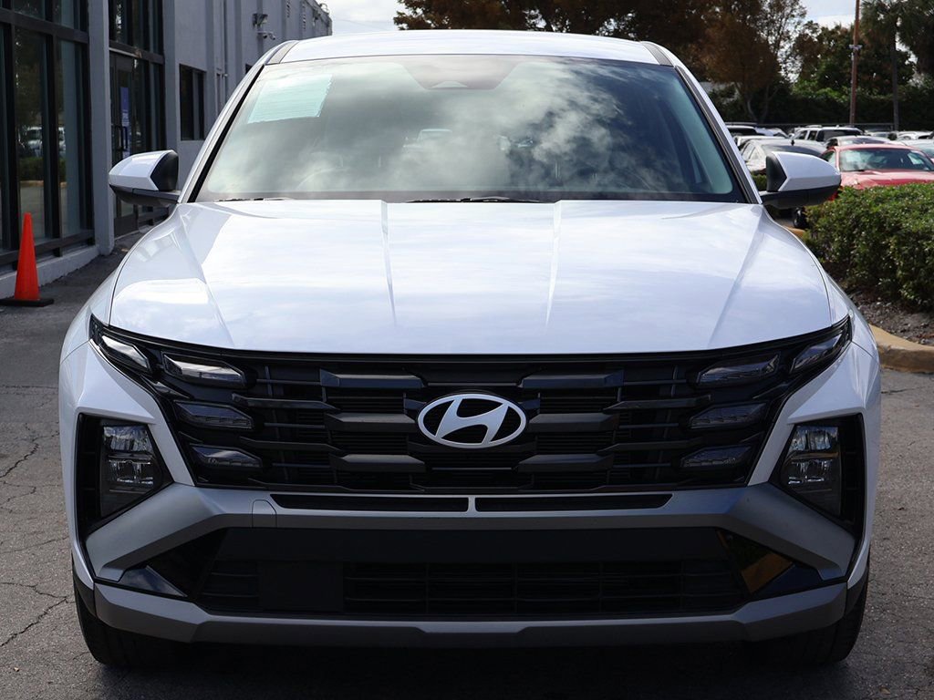 Used 2025 Hyundai Tucson SE image 9
