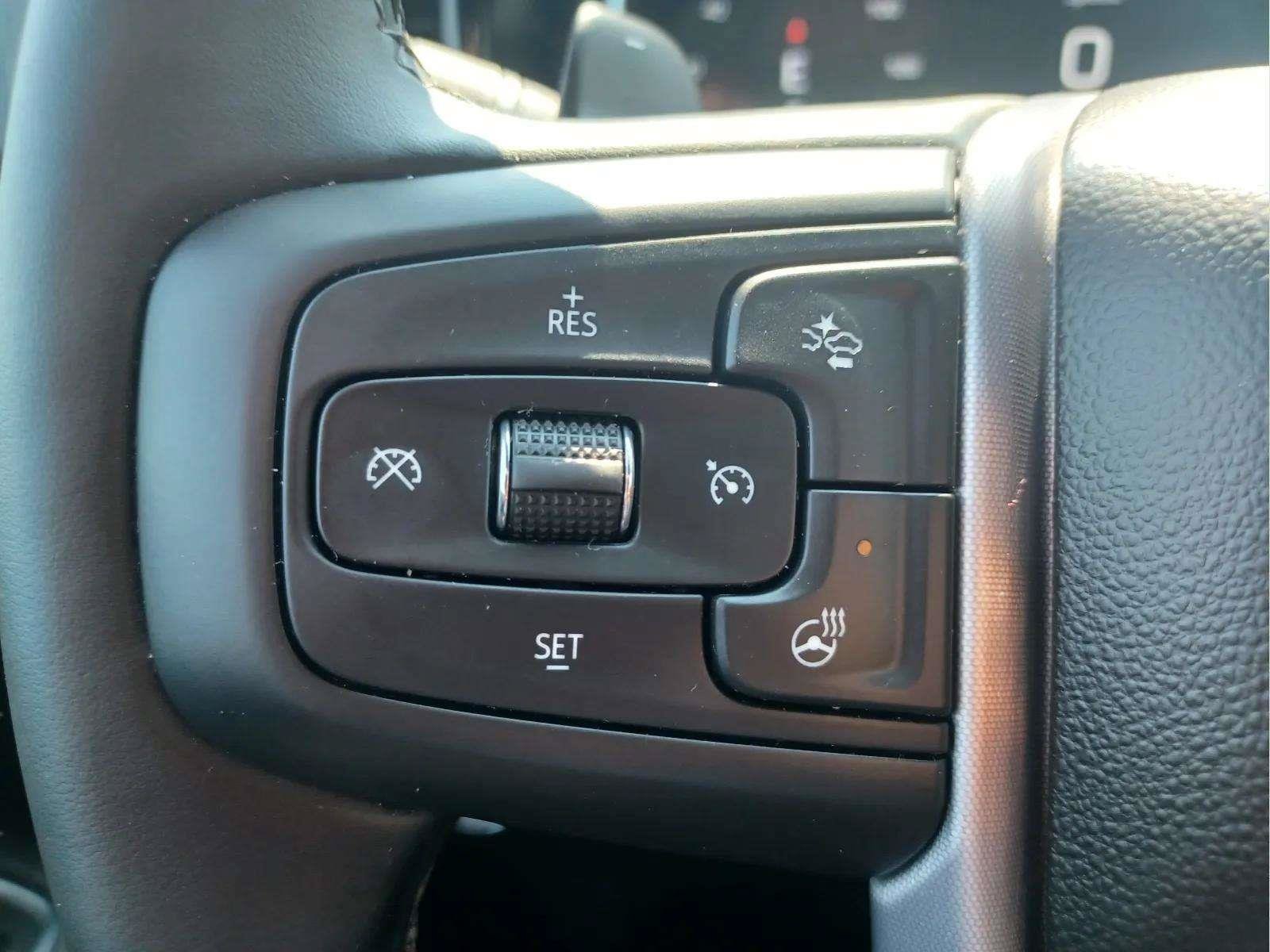 Used 2025 GMC Sierra 1500 4x4 Crew Cab SLT w/ SLT Premium Package image 20