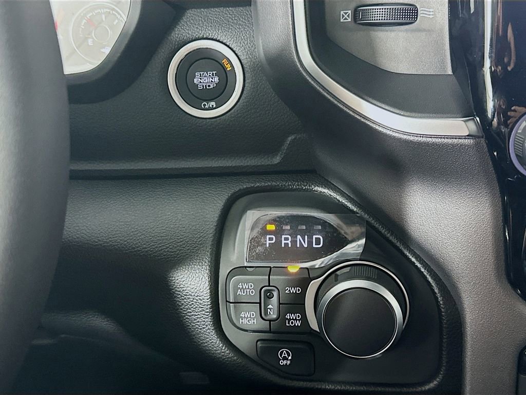 New 2025 RAM 1500 Big Horn AWD/4WD image 13