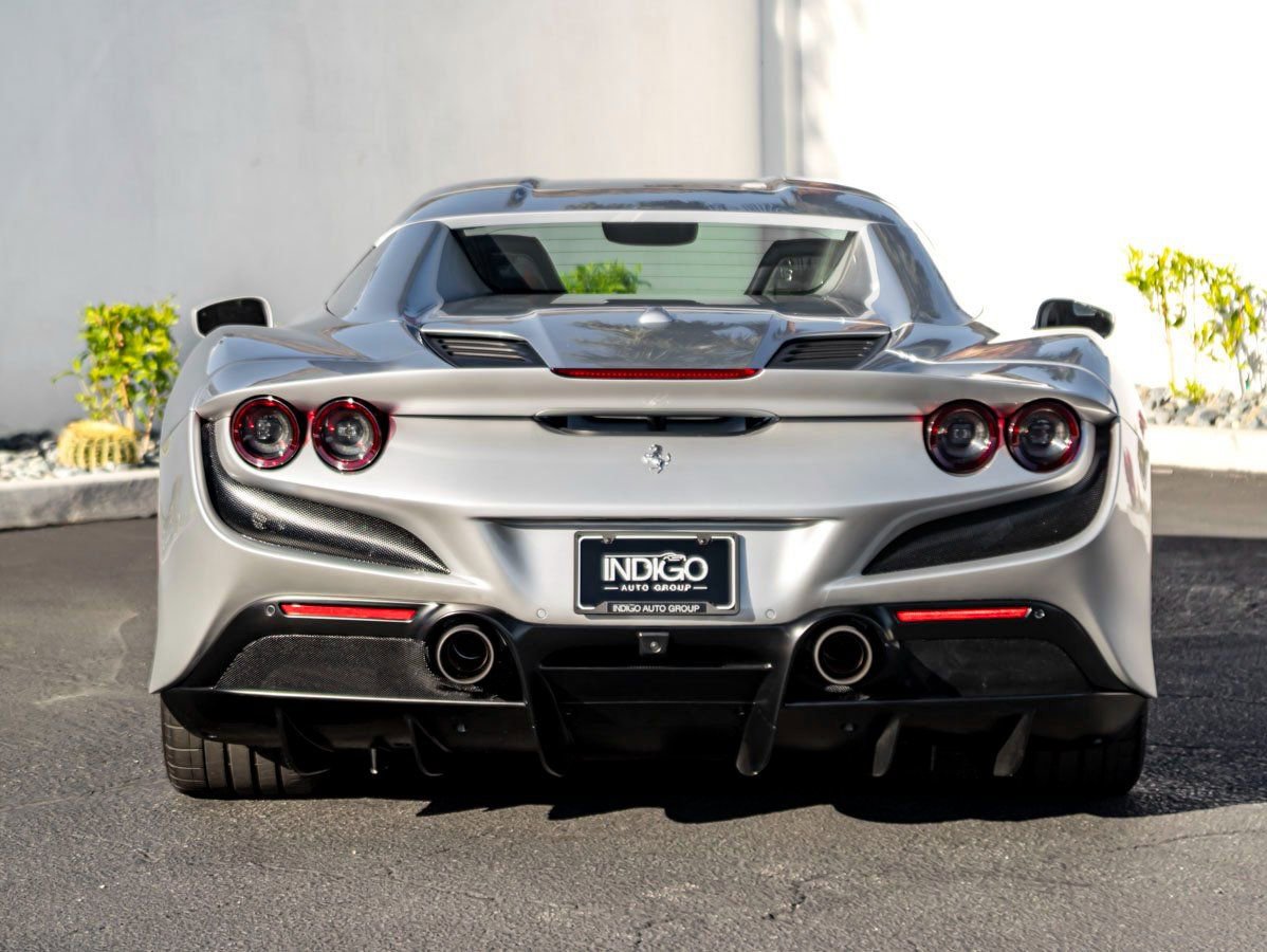 Used 2022 Ferrari F8 Tributo image 10