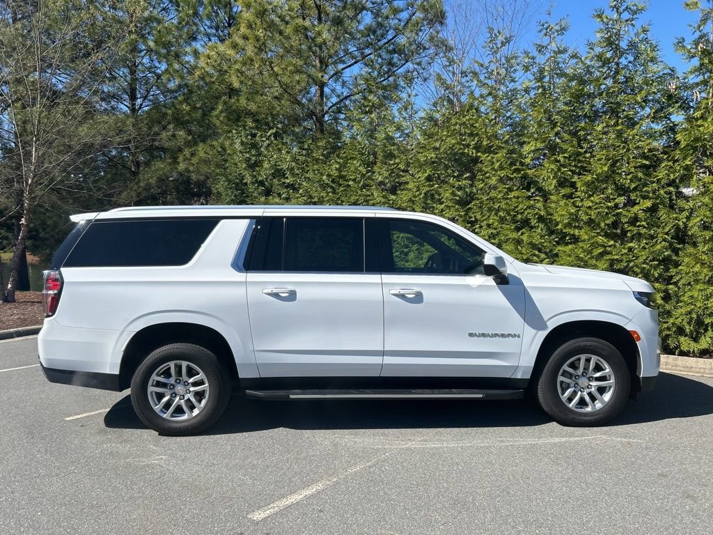 Certified 2024 Chevrolet Suburban LT AWD/4WD image 28