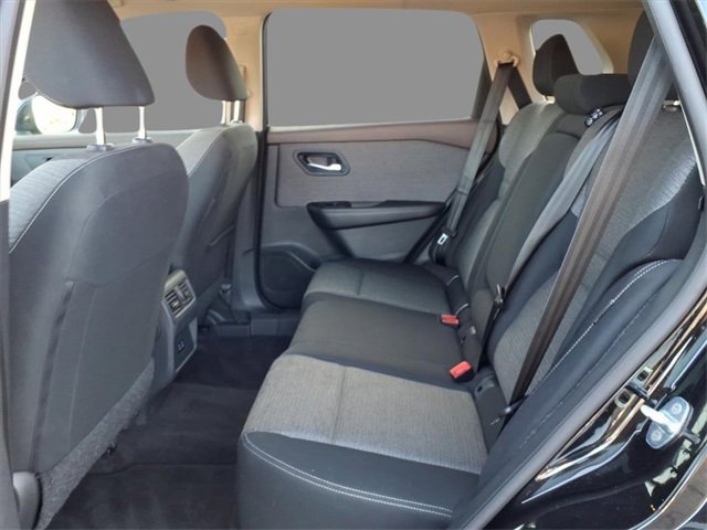 Certified 2023 Nissan Rogue SV image 32