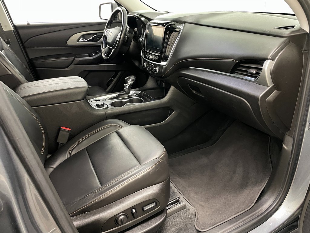 Used 2021 Chevrolet Traverse LT image 35