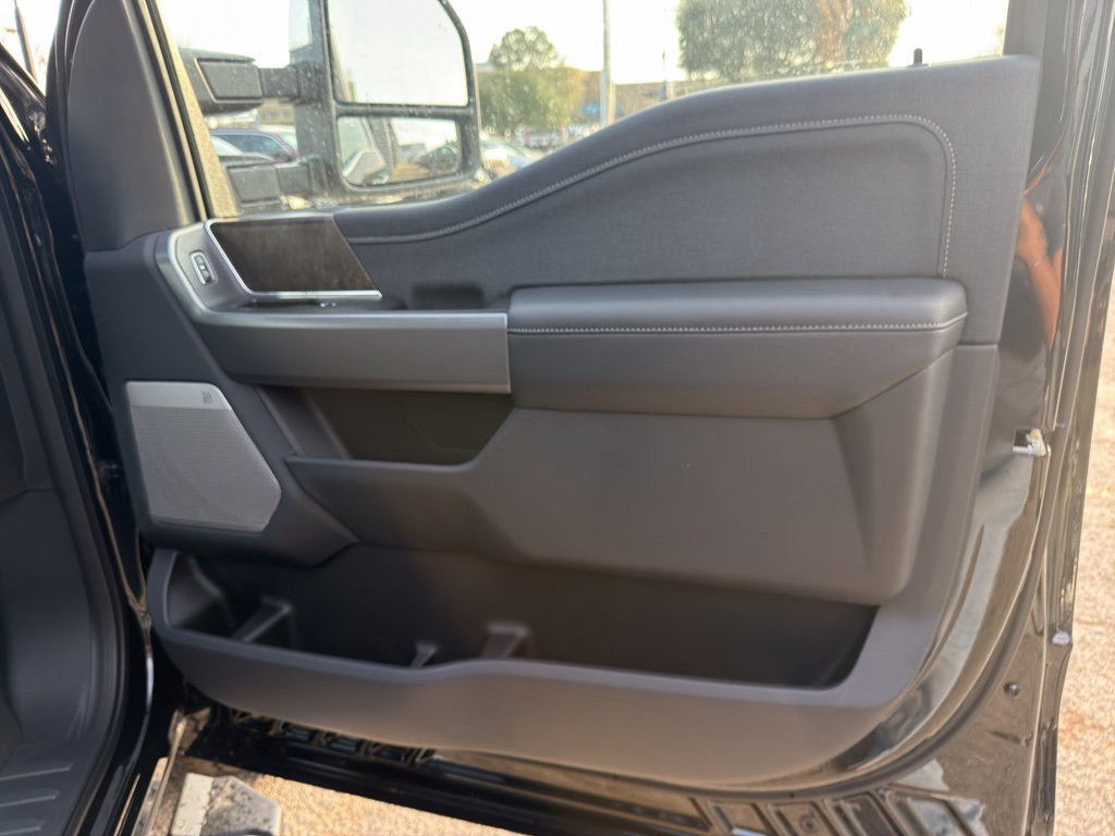 New 2026 Ford F250 Lariat w/ Lariat Premium Package AWD/4WD image 16