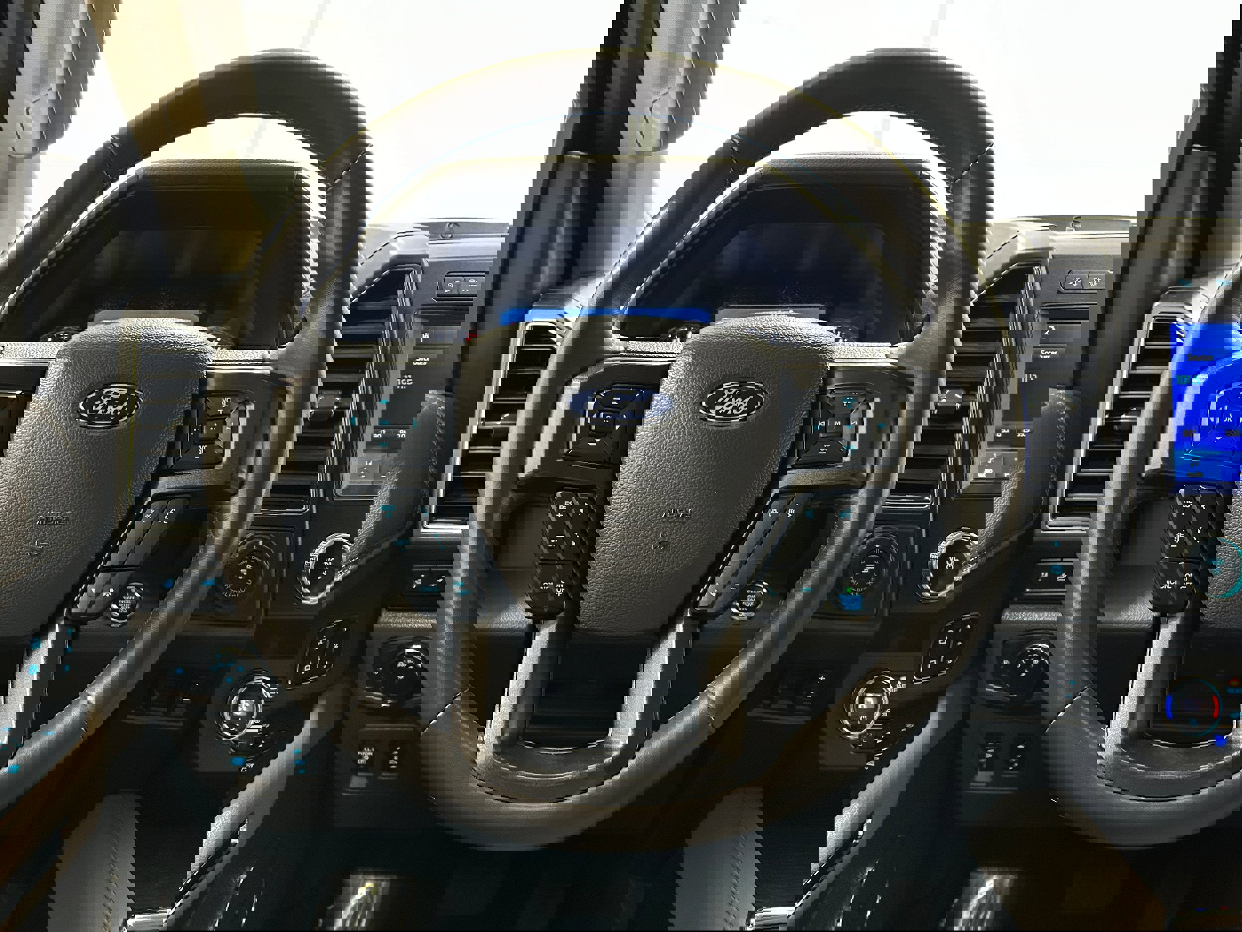 Used 2021 Ford Expedition Limited image 14