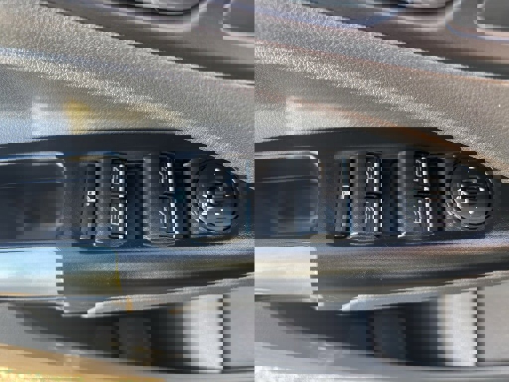 Used 2019 Ford Transit Connect XLT w/ Trailer Tow Package image 18