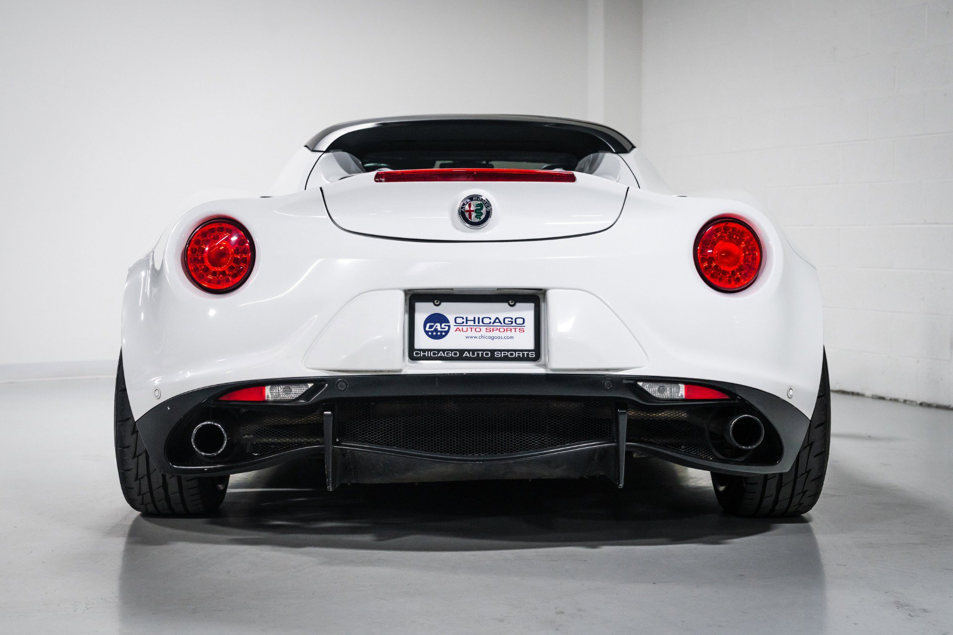 Used 2018 Alfa Romeo 4C Spider RWD image 4