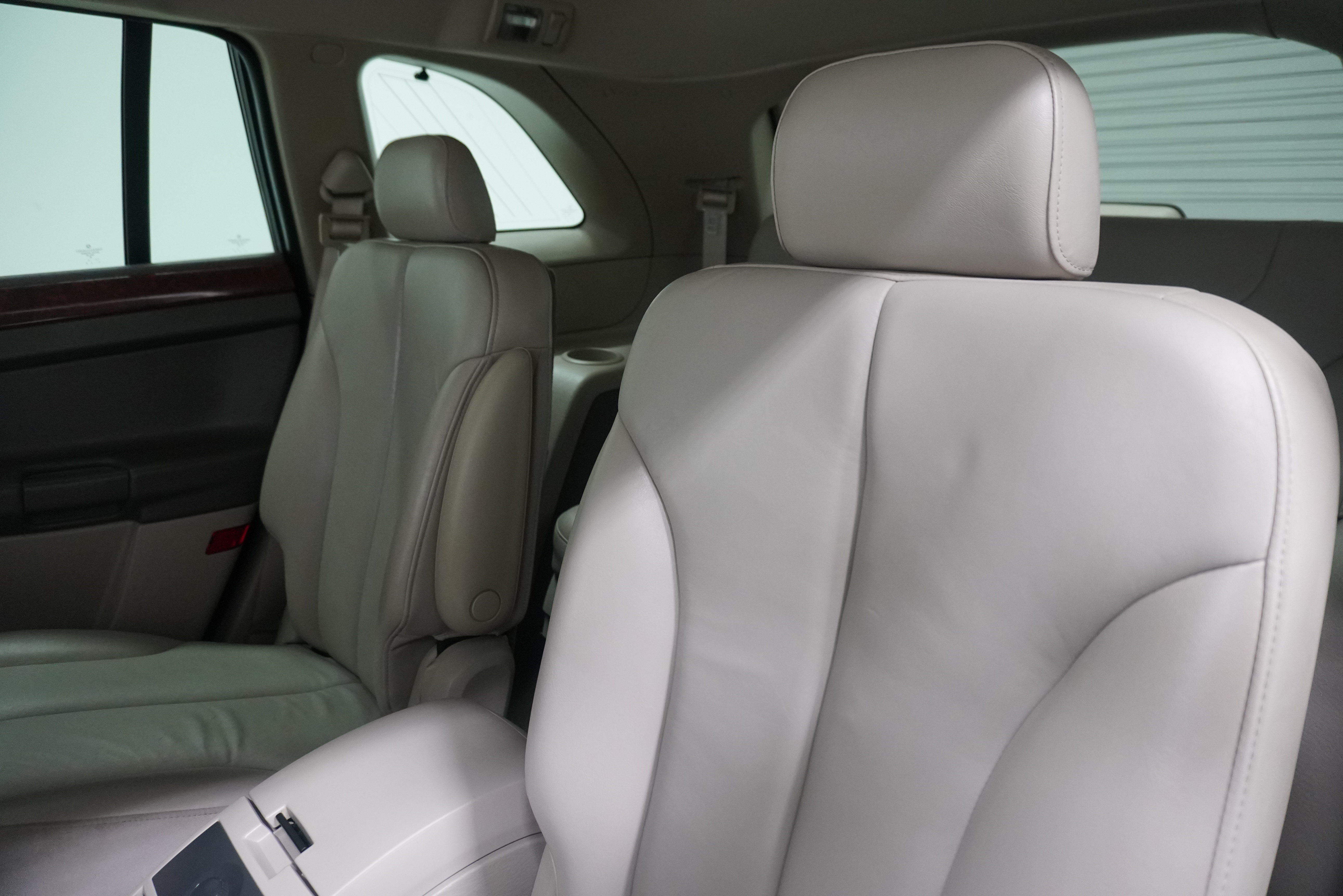 Used 2005 Chrysler Pacifica Touring FWD image 12