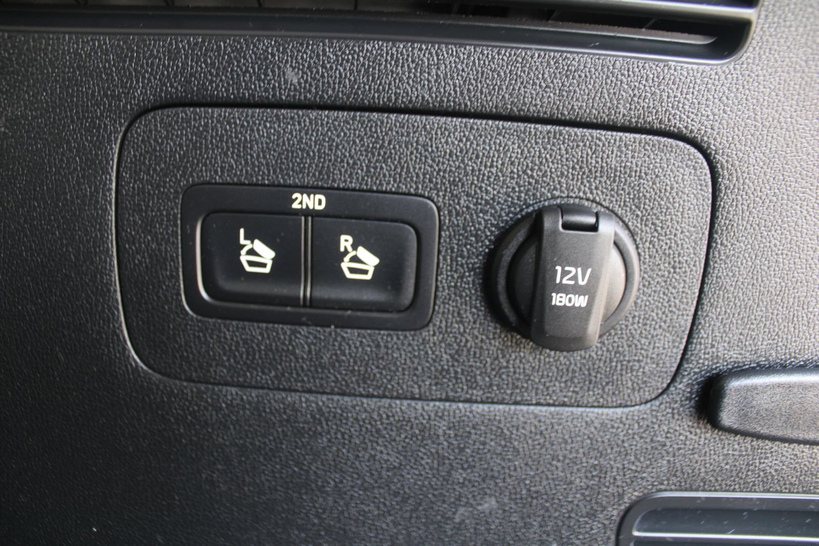 Certified 2023 Kia Sorento S w/ Panoramic Sunroof Package FWD image 11