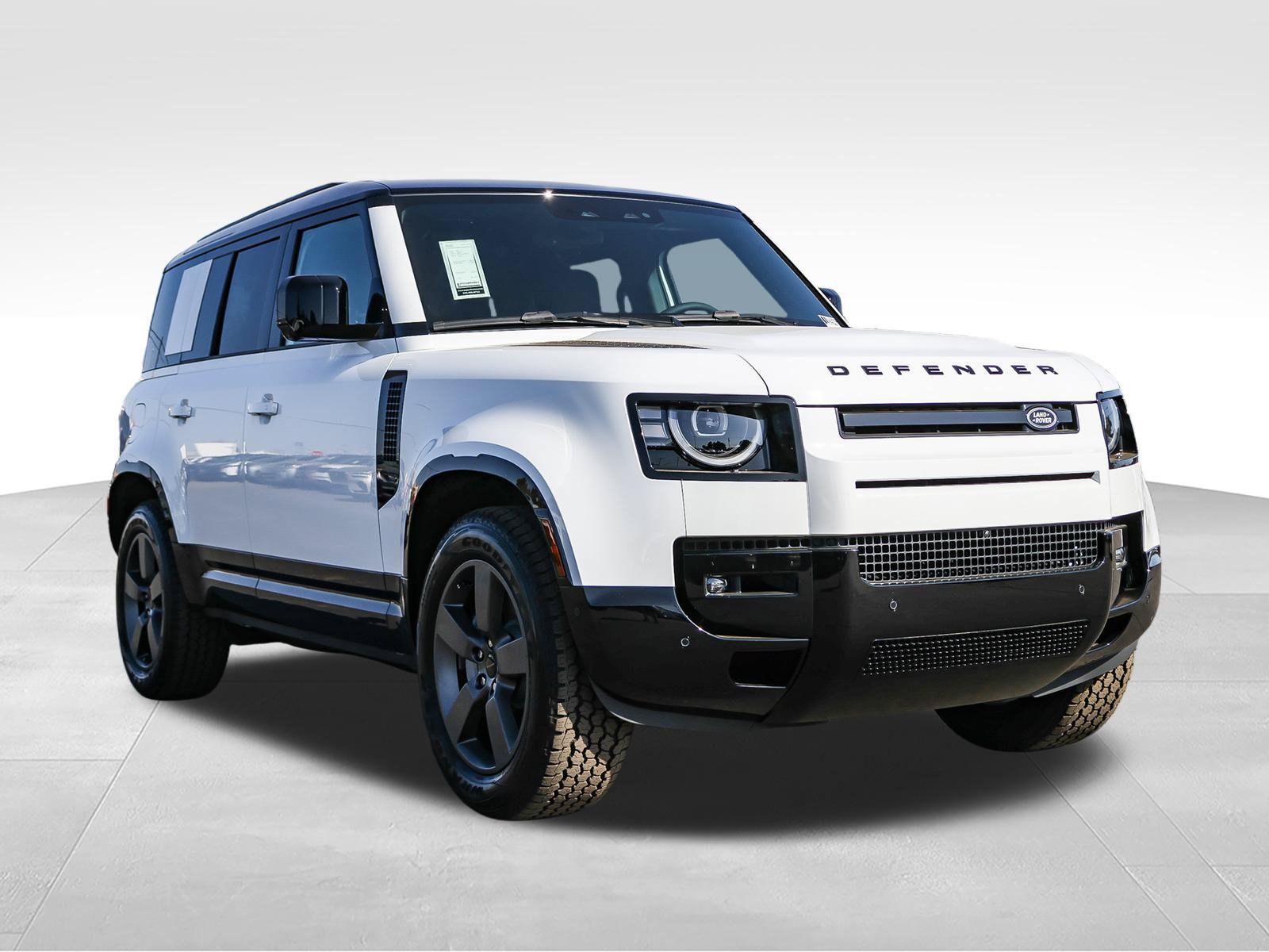 New 2026 Land Rover Defender 110 X-Dynamic SE AWD/4WD image 3