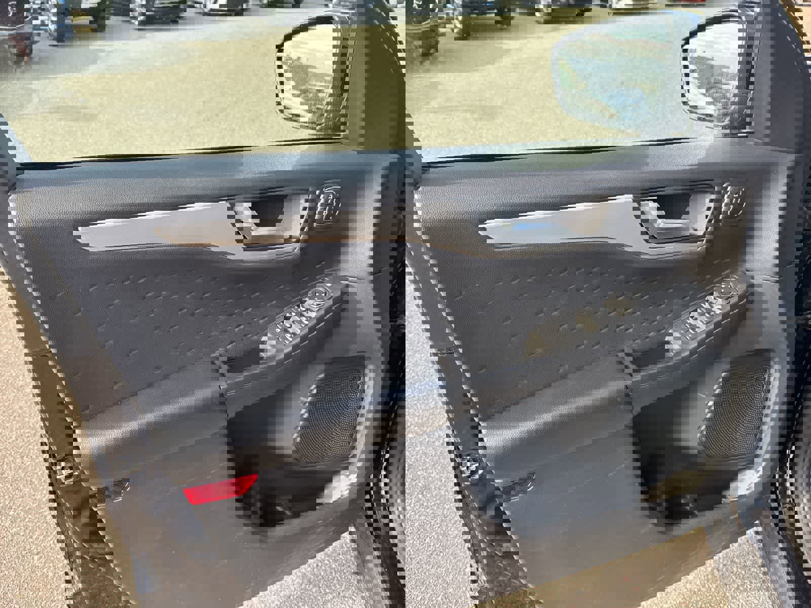 Used 2020 Ford Escape SEL image 15