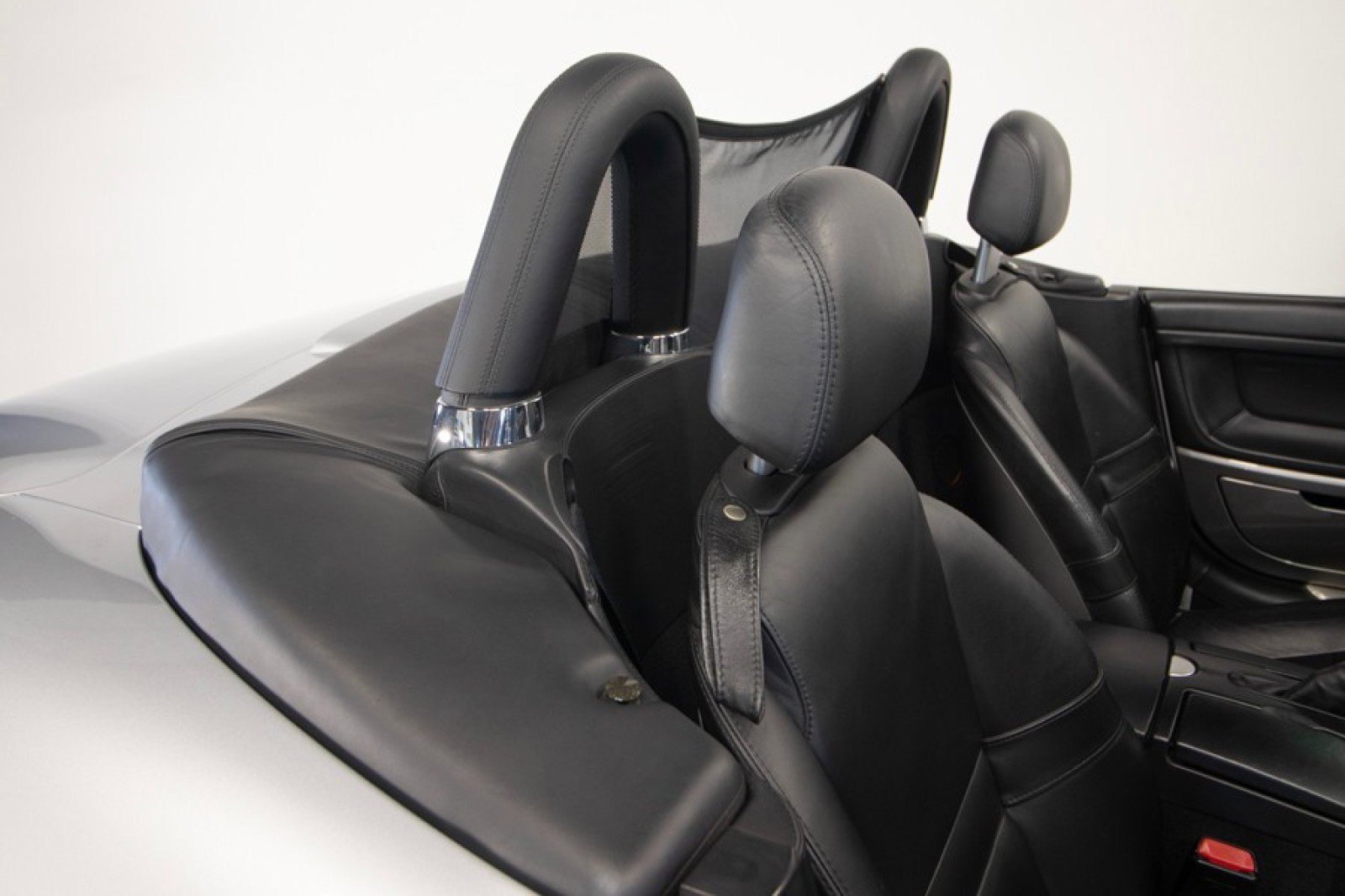 Used 2001 BMW Z8 image 17