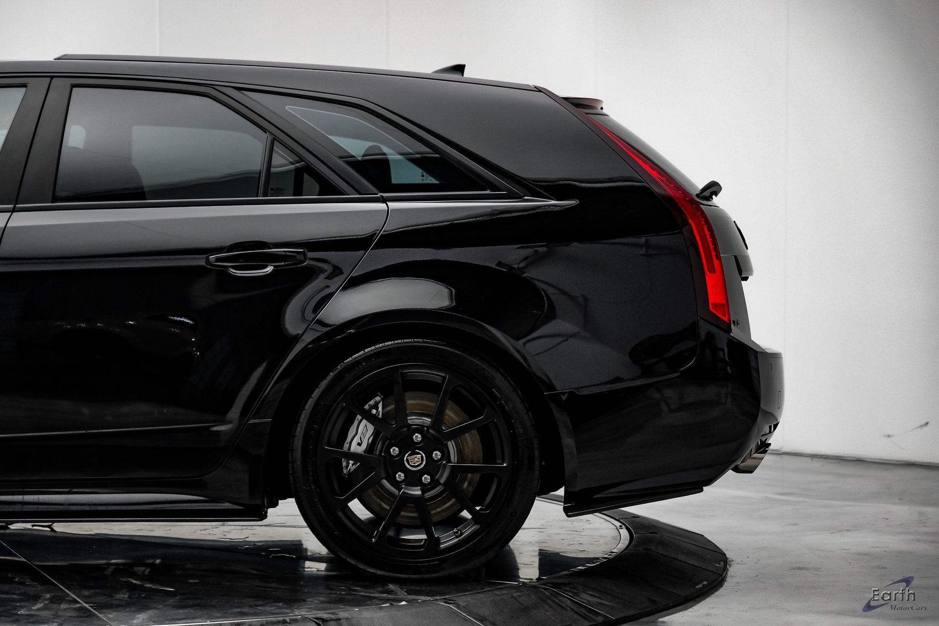 Used 2013 Cadillac CTS V image 7