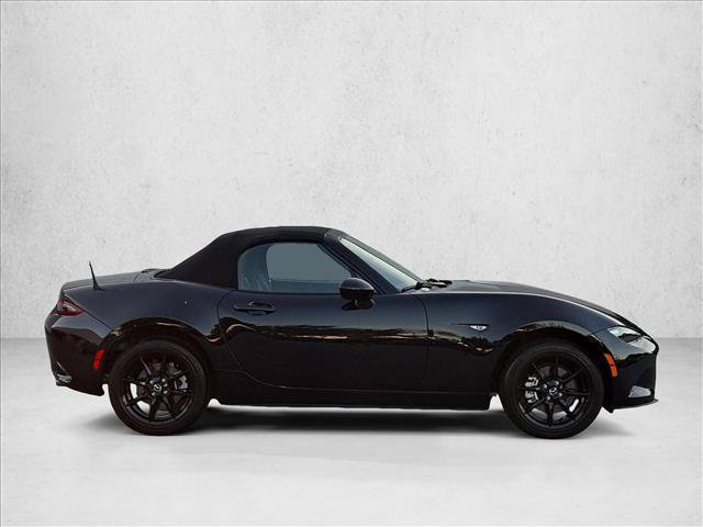 Used 2022 MAZDA MX-5 Miata Sport RWD image 4