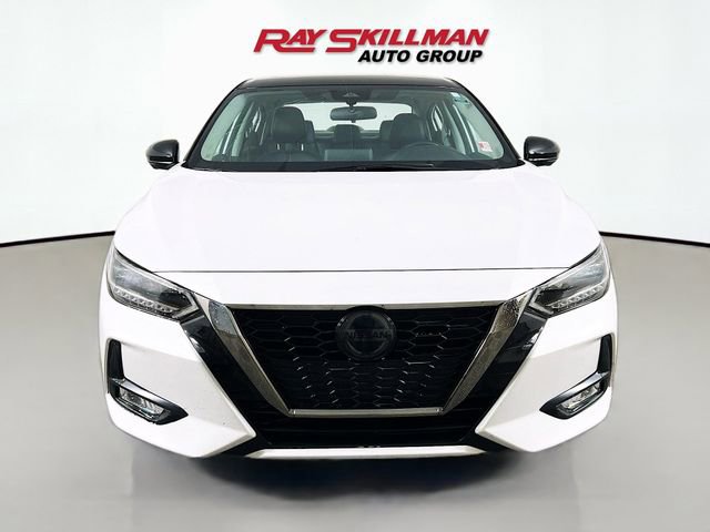 Used 2022 Nissan Sentra SR w/ SR Premium Package image 2