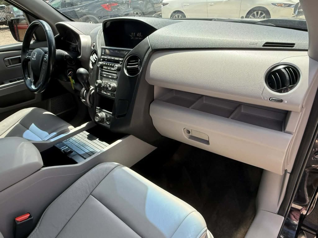 Used 2015 Honda Pilot Touring image 12