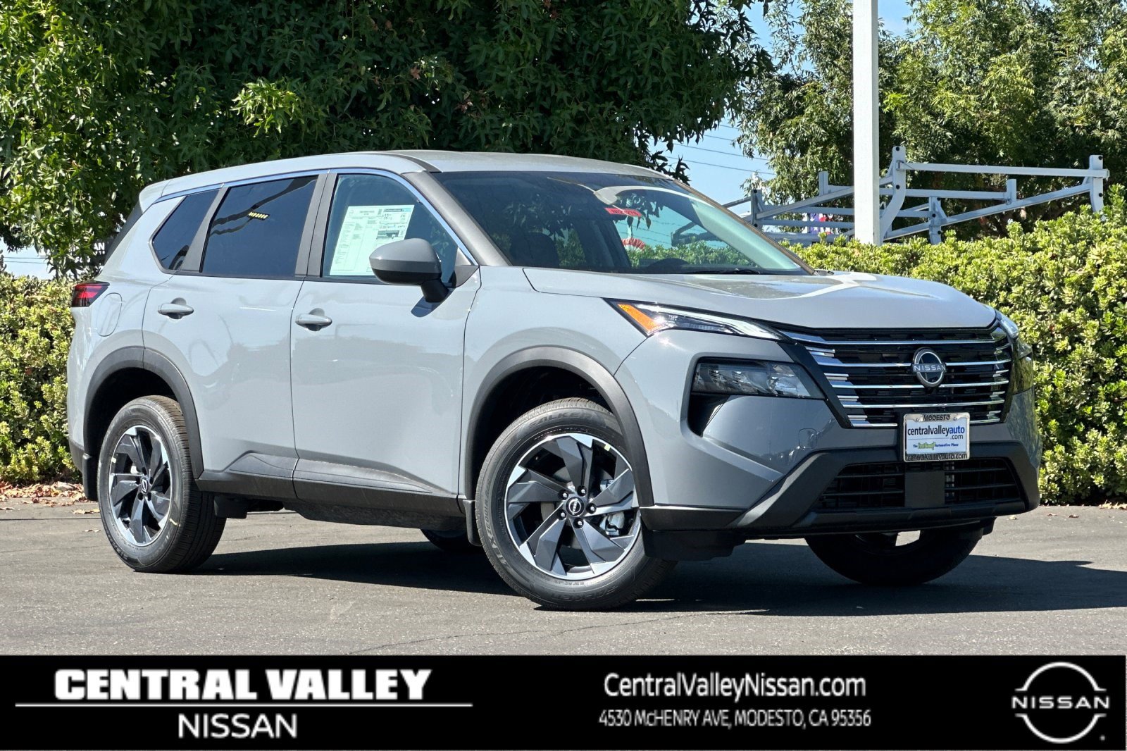 New 2026 Nissan Rogue SV image 1