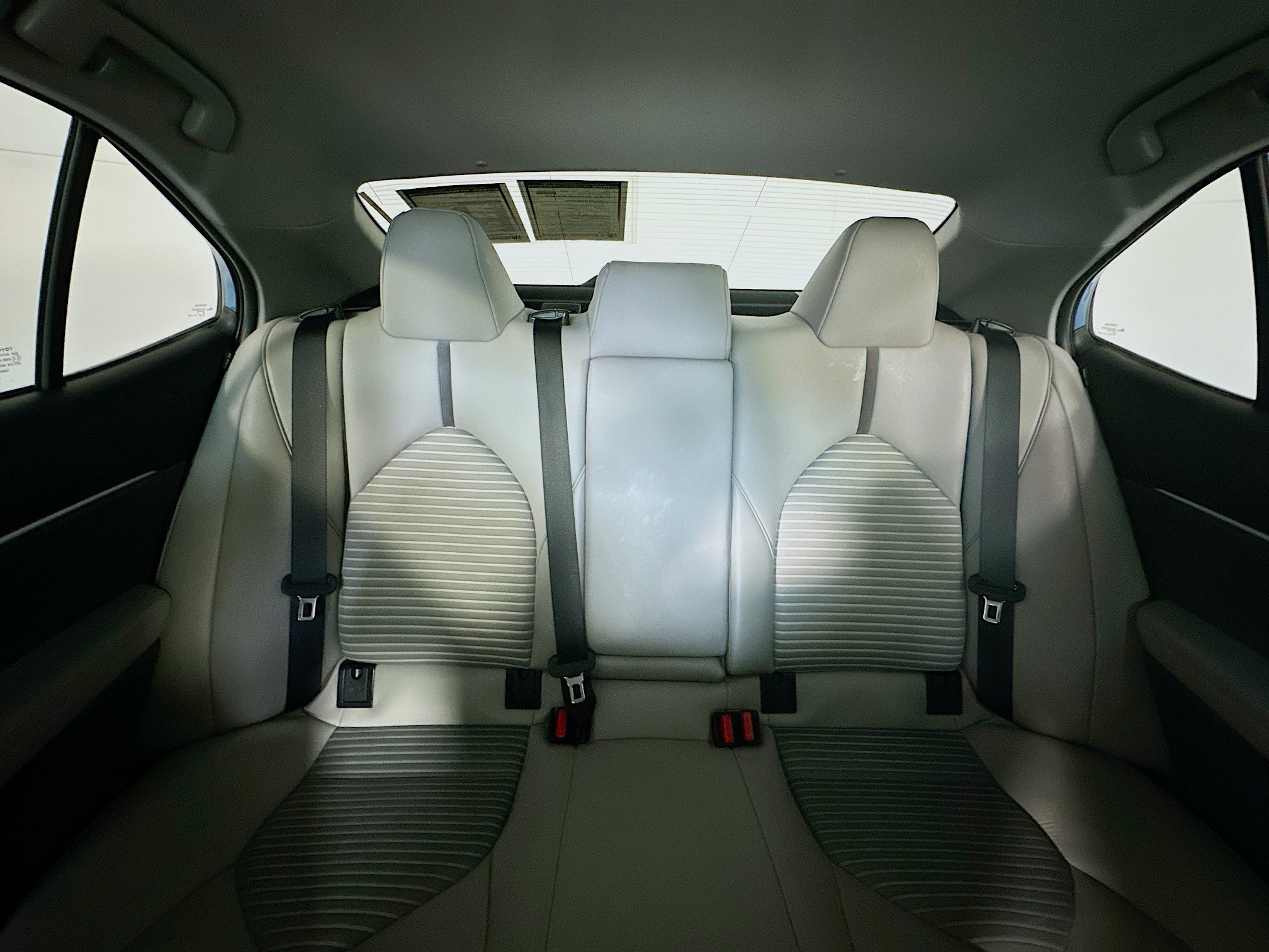 Used 2024 Toyota Camry SE image 28