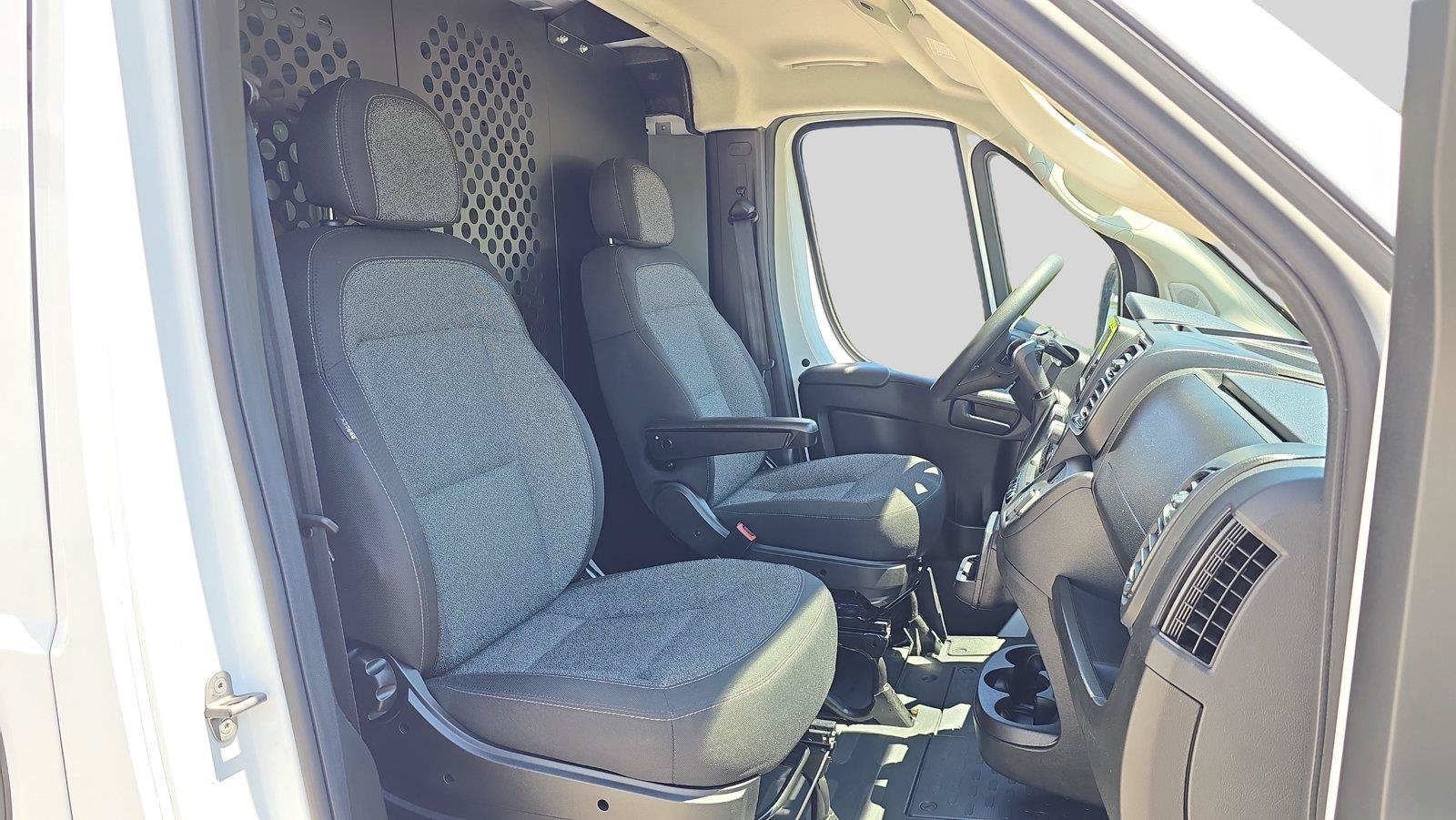 Used 2025 RAM ProMaster 2500 w/ U-Haul Equipment Group FWD image 12