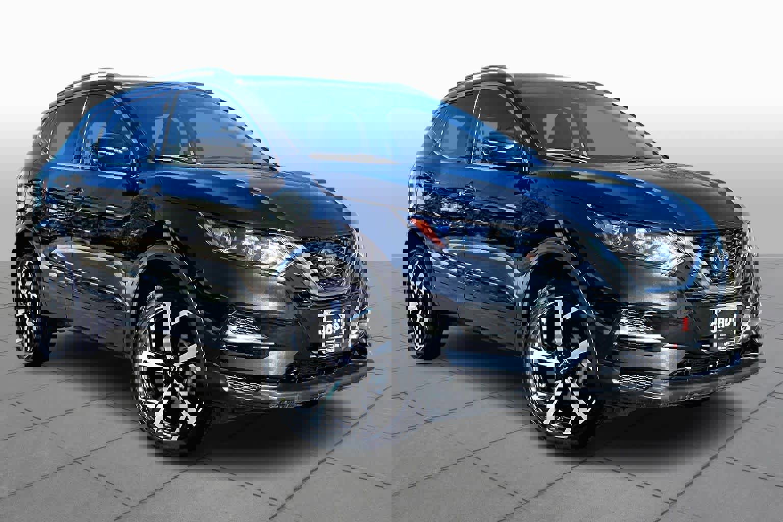 Used 2022 Nissan Rogue Sport SL image 4