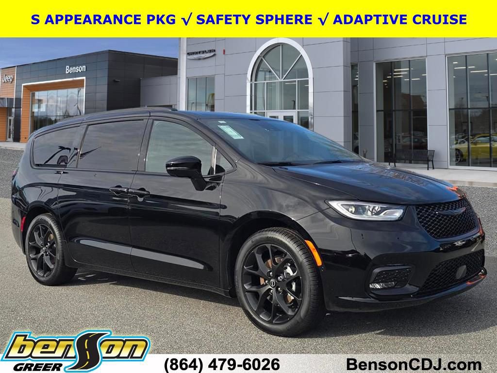 New 2026 Chrysler Pacifica Select w/ S Appearance Package FWD image 1