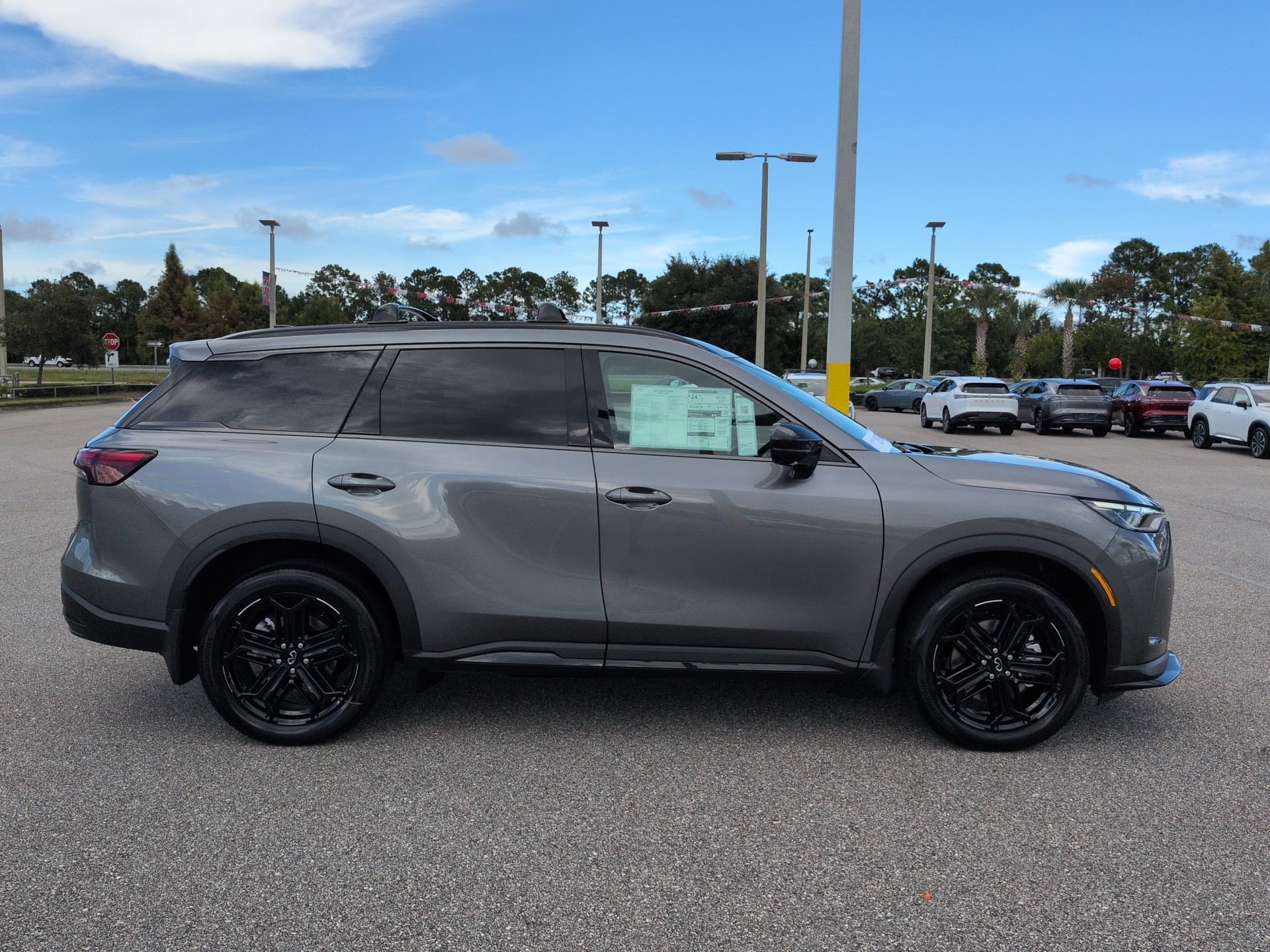New 2027 INFINITI QX60 Sport w/ Dark Cargo Package AWD/4WD image 4
