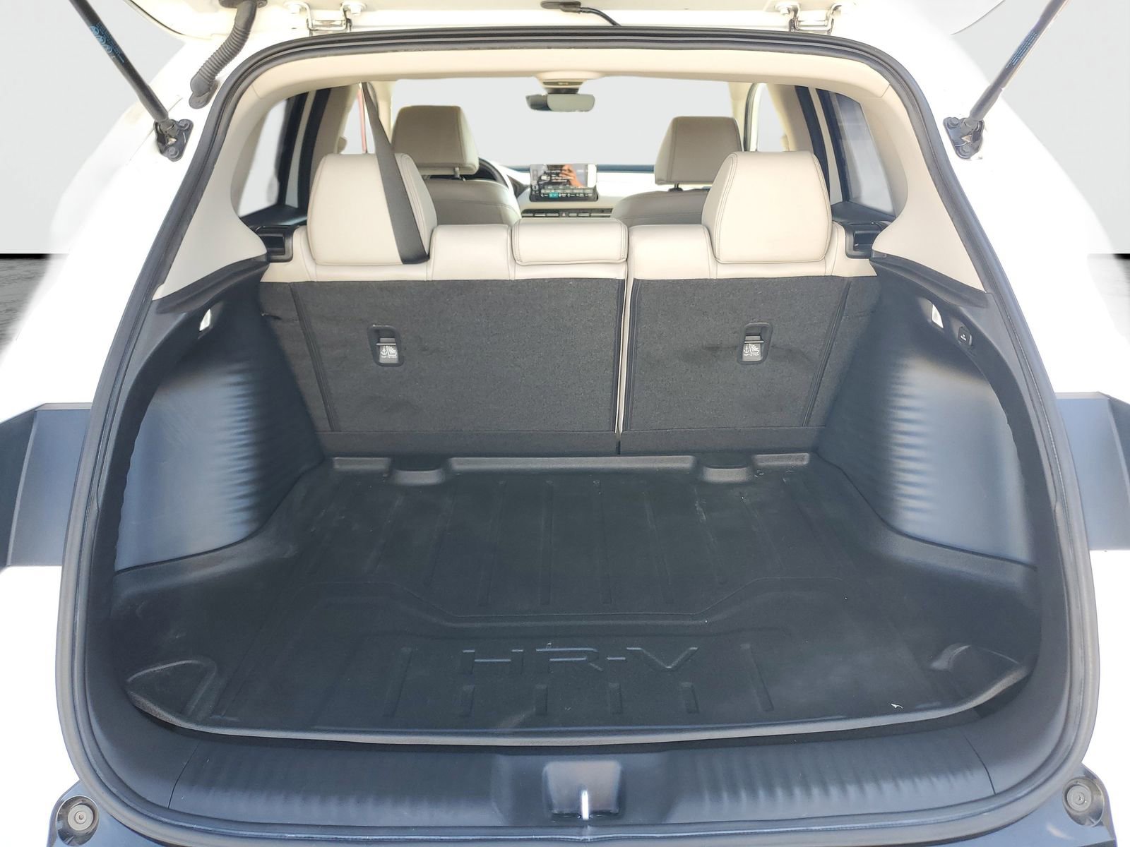 Used 2024 Honda HR-V EX-L image 8