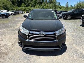 Used 2014 Toyota Highlander LE AWD/4WD image 2