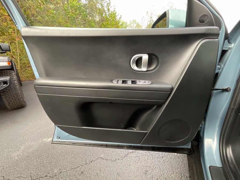 Used 2023 Hyundai Ioniq 5 SE AWD/4WD image 8