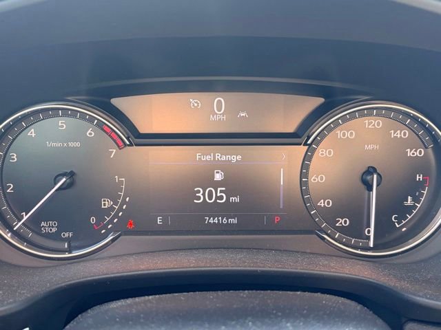 Used 2022 Cadillac XT4 Luxury w/ Cold Weather Package image 7