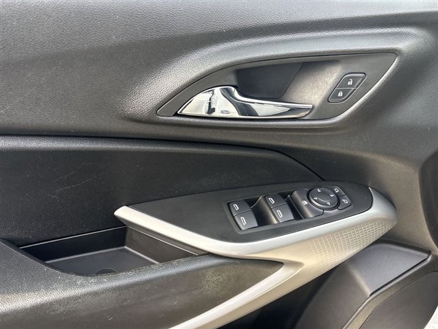 Certified 2024 Chevrolet Trax LS image 21