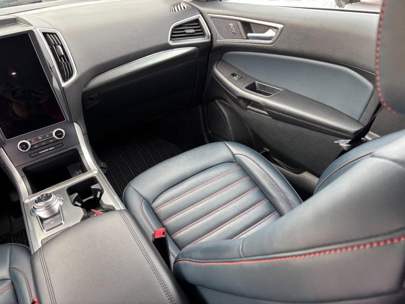 Used 2022 Ford Edge SEL w/ Sport Appearance Package AWD/4WD image 15