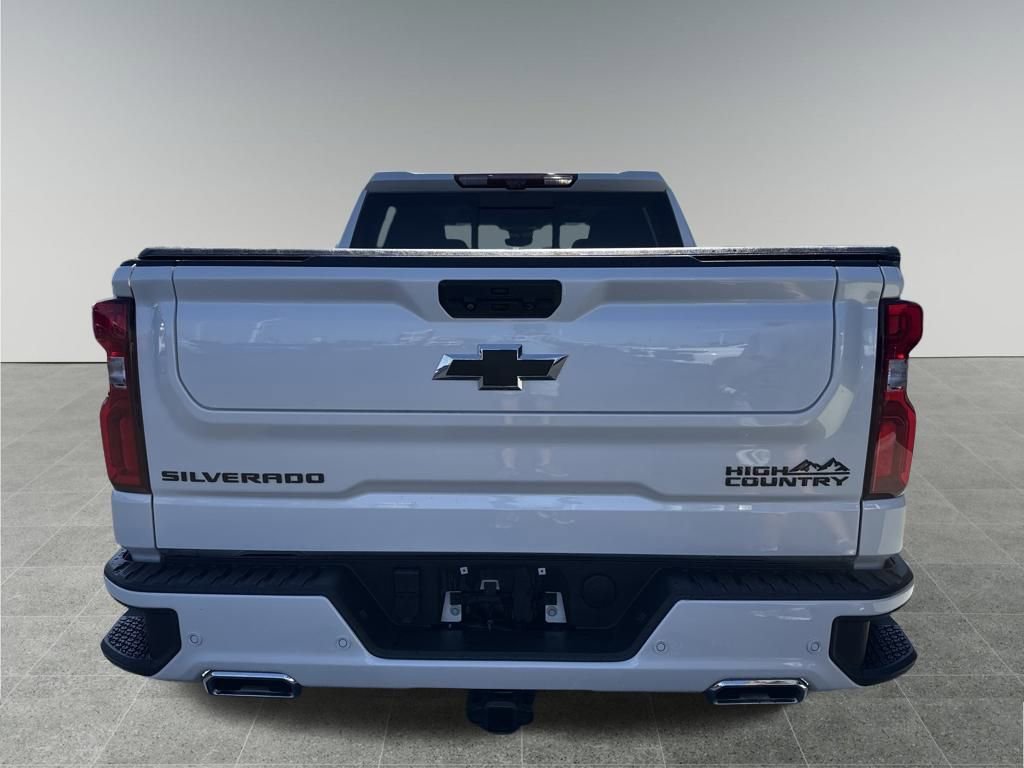 Used 2023 Chevrolet Silverado 1500 High Country w/ High Country Premium Package image 4