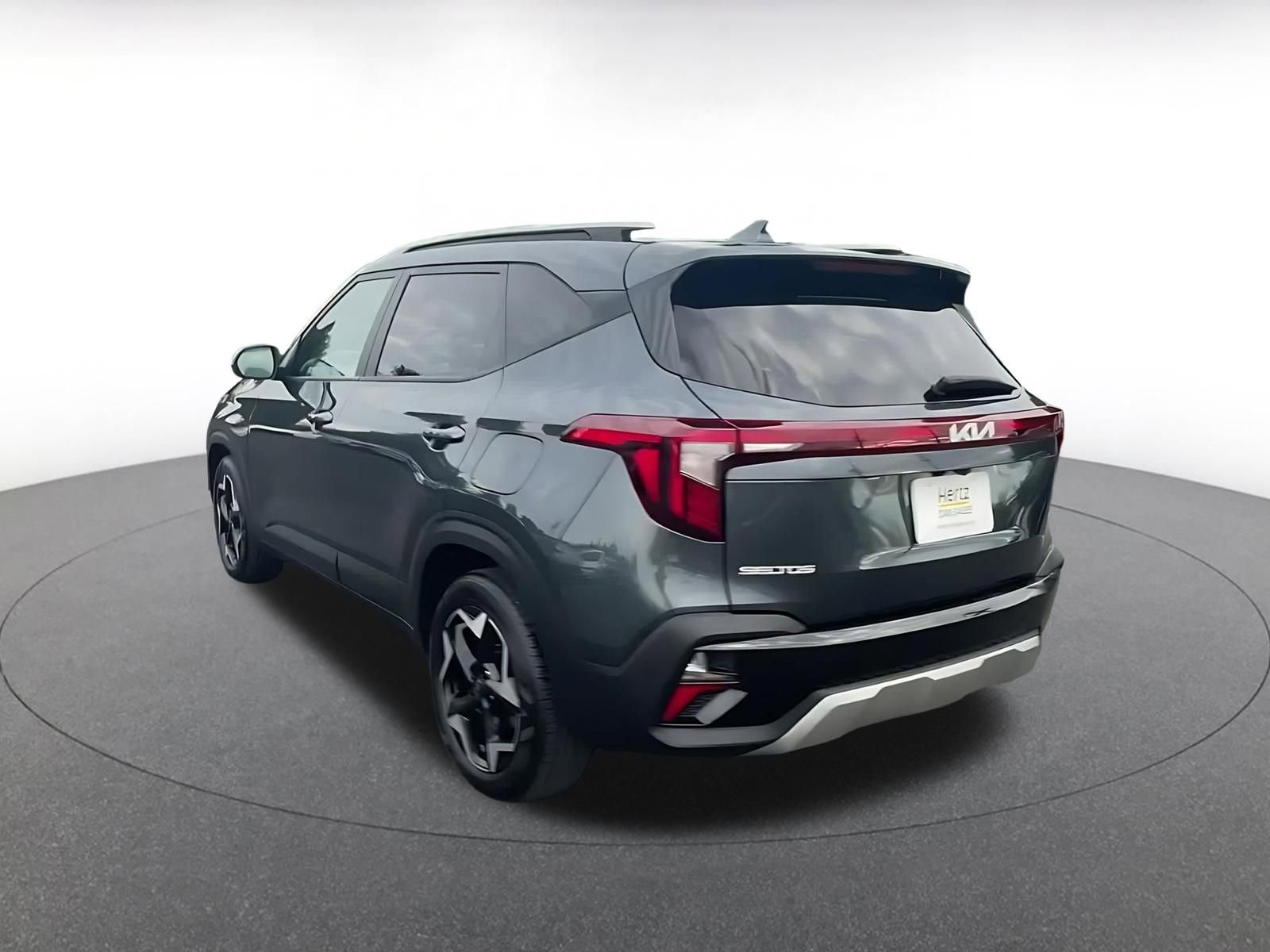 Used 2025 Kia Seltos S FWD image 11