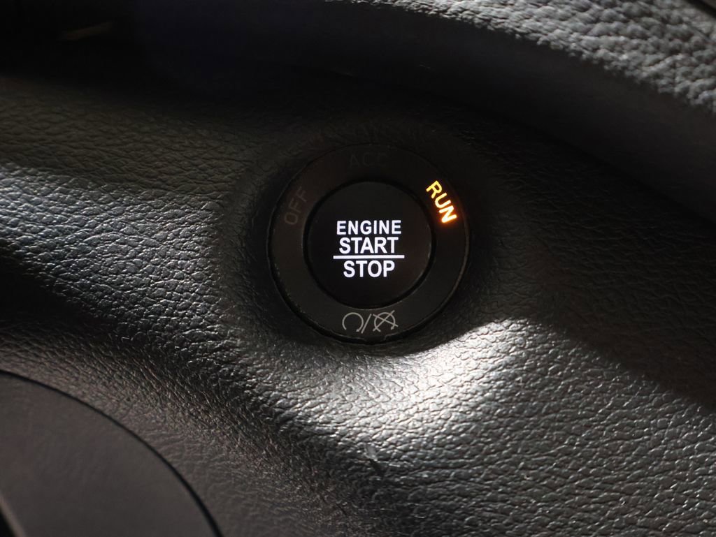 Used 2021 Jeep Cherokee Latitude Lux image 26