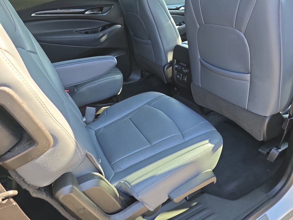 Used 2024 Buick Enclave Premium image 14