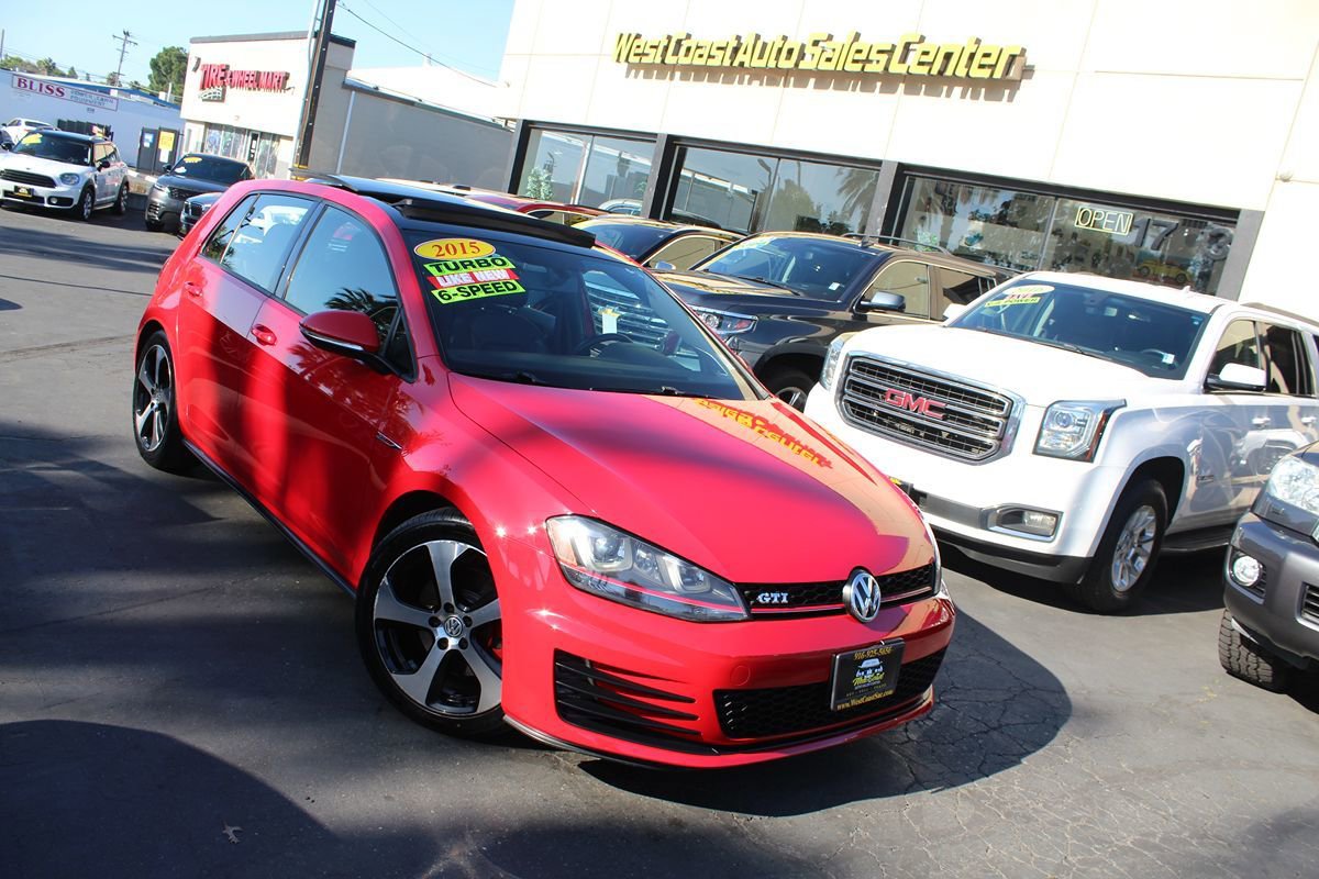 Used 2015 Volkswagen GTI SE FWD image 33