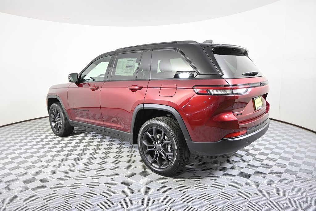 New 2025 Jeep Grand Cherokee Limited w/ Trailer Tow Package image 4
