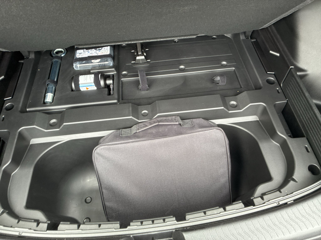 Used 2024 Chevrolet Equinox EV LT FWD image 40