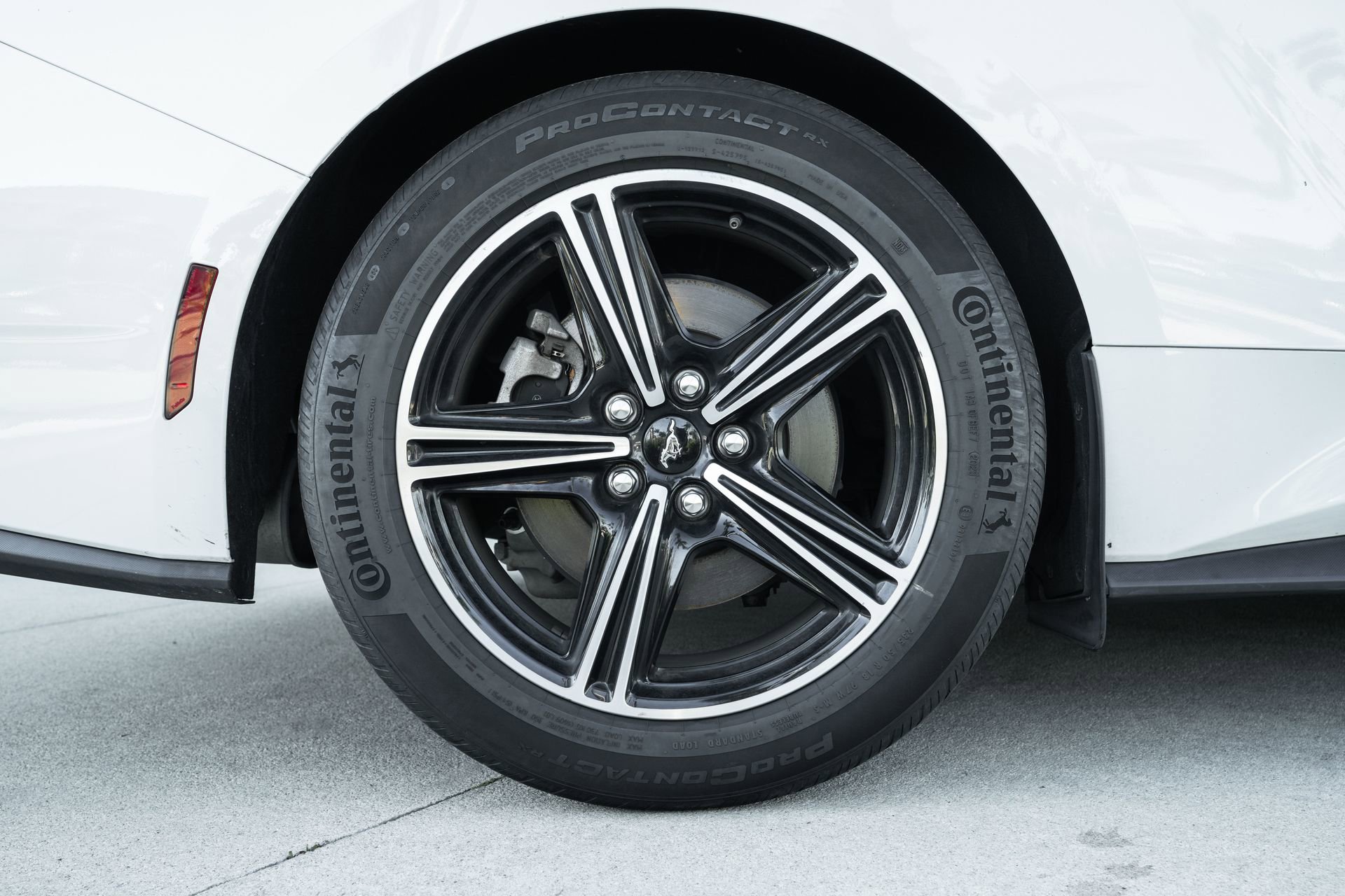 Used 2024 Ford Mustang Convertible image 12