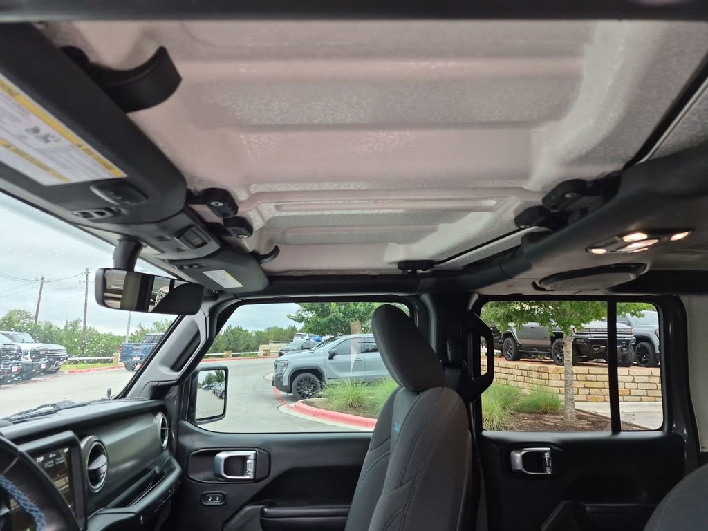 Used 2021 Jeep Wrangler Unlimited Rubicon 4xe w/ Safety Group AWD/4WD image 29