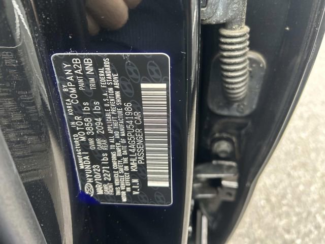 Certified 2023 Hyundai Elantra SE w/ Cargo Package image 32