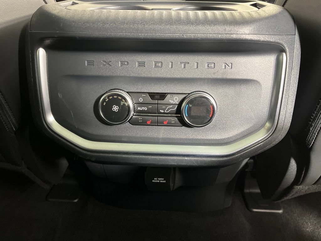 Used 2025 Ford Expedition Tremor AWD/4WD image 11