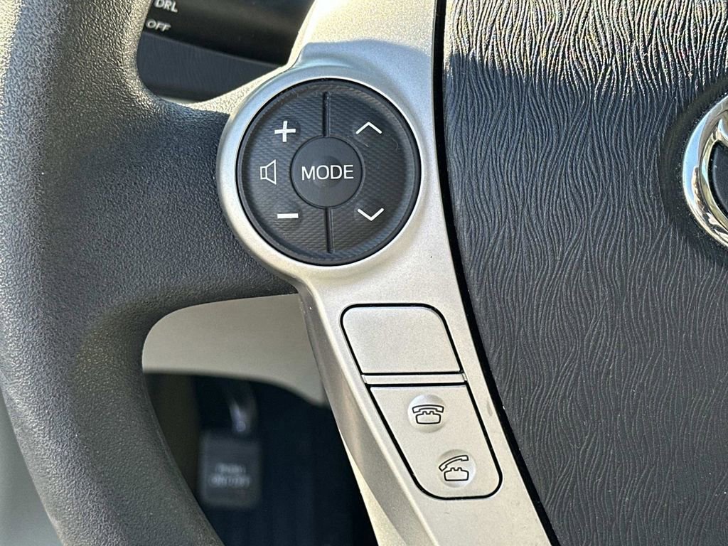 Used 2015 Toyota Prius Four image 16